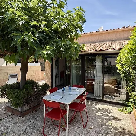 Pavillon Avec Grande Terrasse, Climatisation Et Piscine Collective Gn100-010 Apartamento