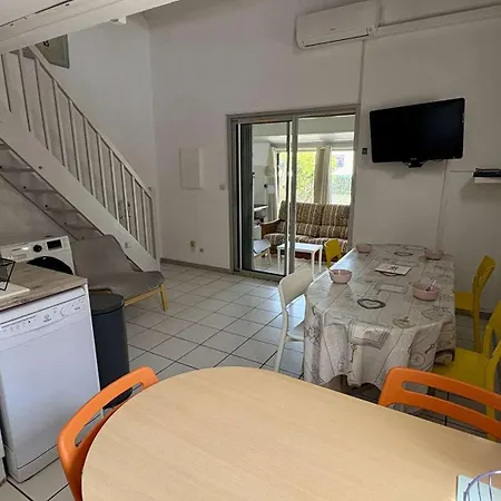 Pavillon Avec Grande Terrasse, Climatisation Et Piscine Collective Gn100-010 Apartment *